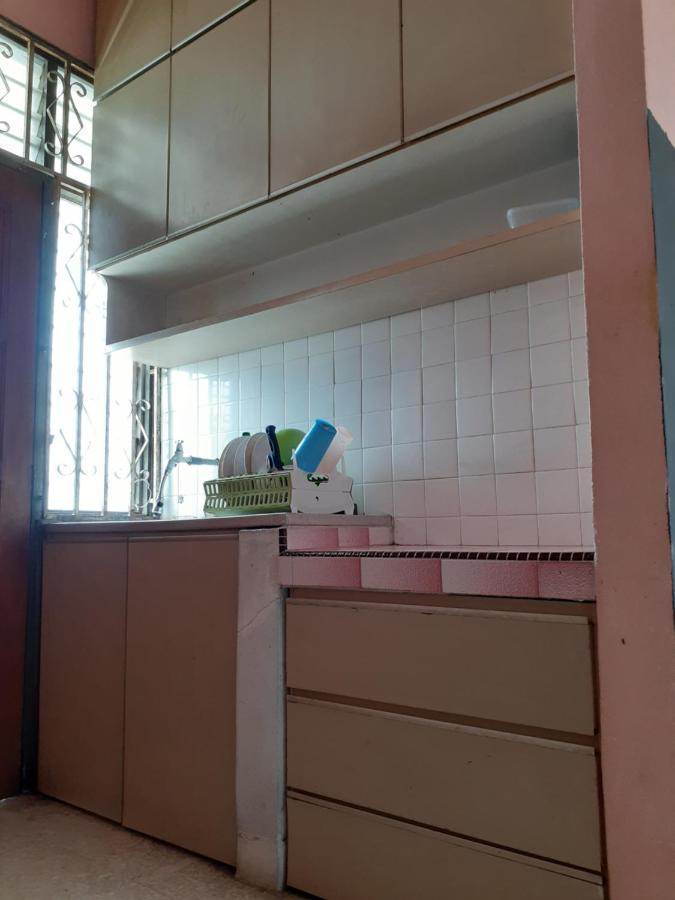 Homestay Idaman Tun Hussein - Harga Untuk 1 Rumah ,1 Bilik ,1 Bilik Air 4 Single Bed - Not Sharing Перай Екстериор снимка