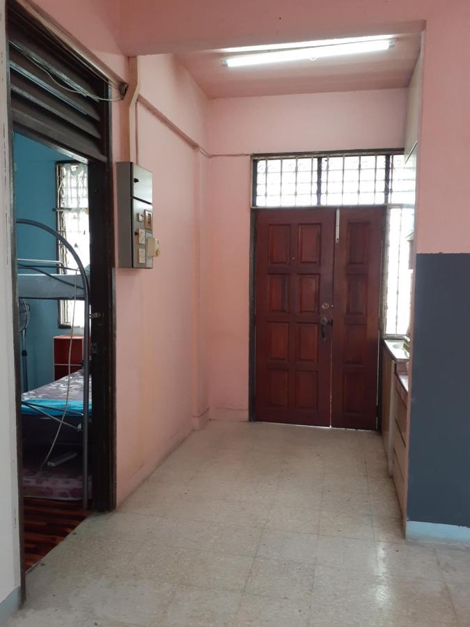 Homestay Idaman Tun Hussein - Harga Untuk 1 Rumah ,1 Bilik ,1 Bilik Air 4 Single Bed - Not Sharing Перай Екстериор снимка