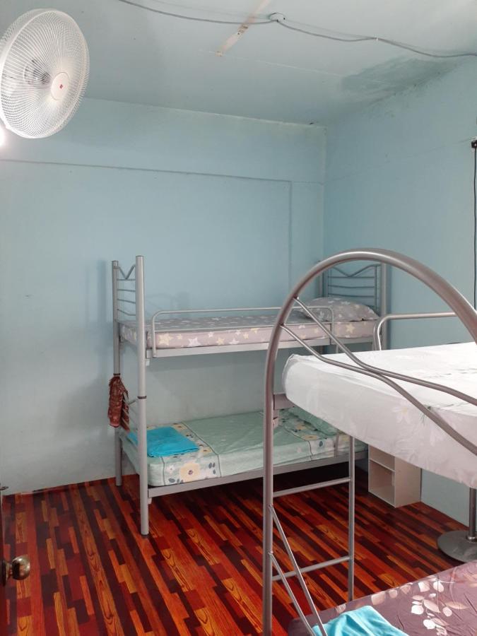 Homestay Idaman Tun Hussein - Harga Untuk 1 Rumah ,1 Bilik ,1 Bilik Air 4 Single Bed - Not Sharing Перай Екстериор снимка