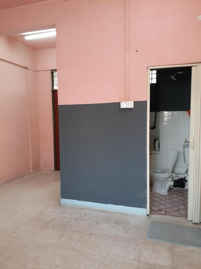 Homestay Idaman Tun Hussein - Harga Untuk 1 Rumah ,1 Bilik ,1 Bilik Air 4 Single Bed - Not Sharing Перай Екстериор снимка
